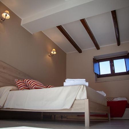 Al Centro Casa Vacanze Mistretta Quarto foto