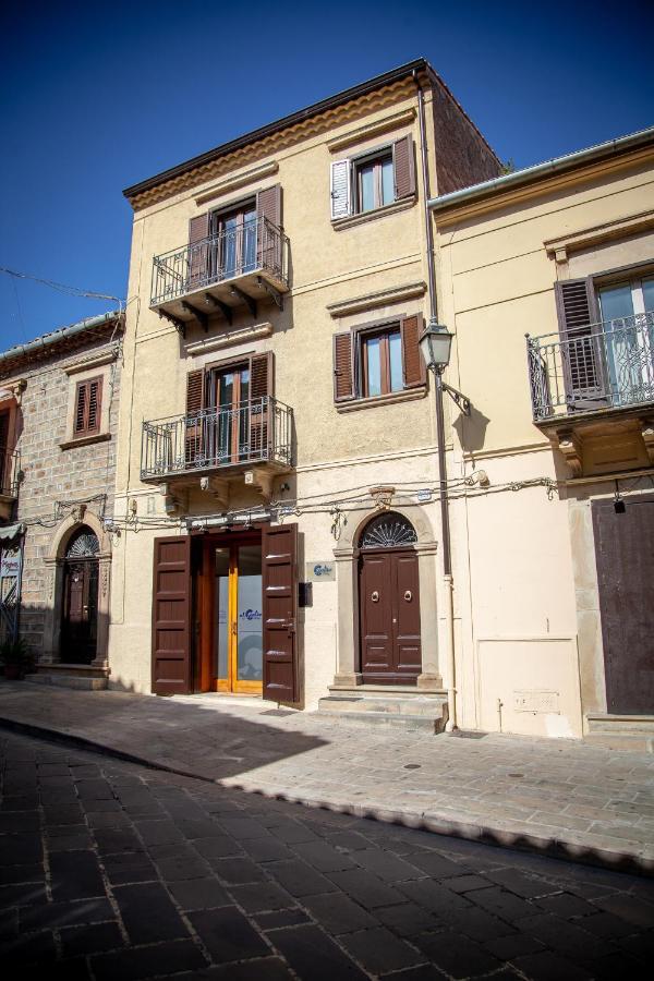 Al Centro Casa Vacanze Mistretta Exterior foto