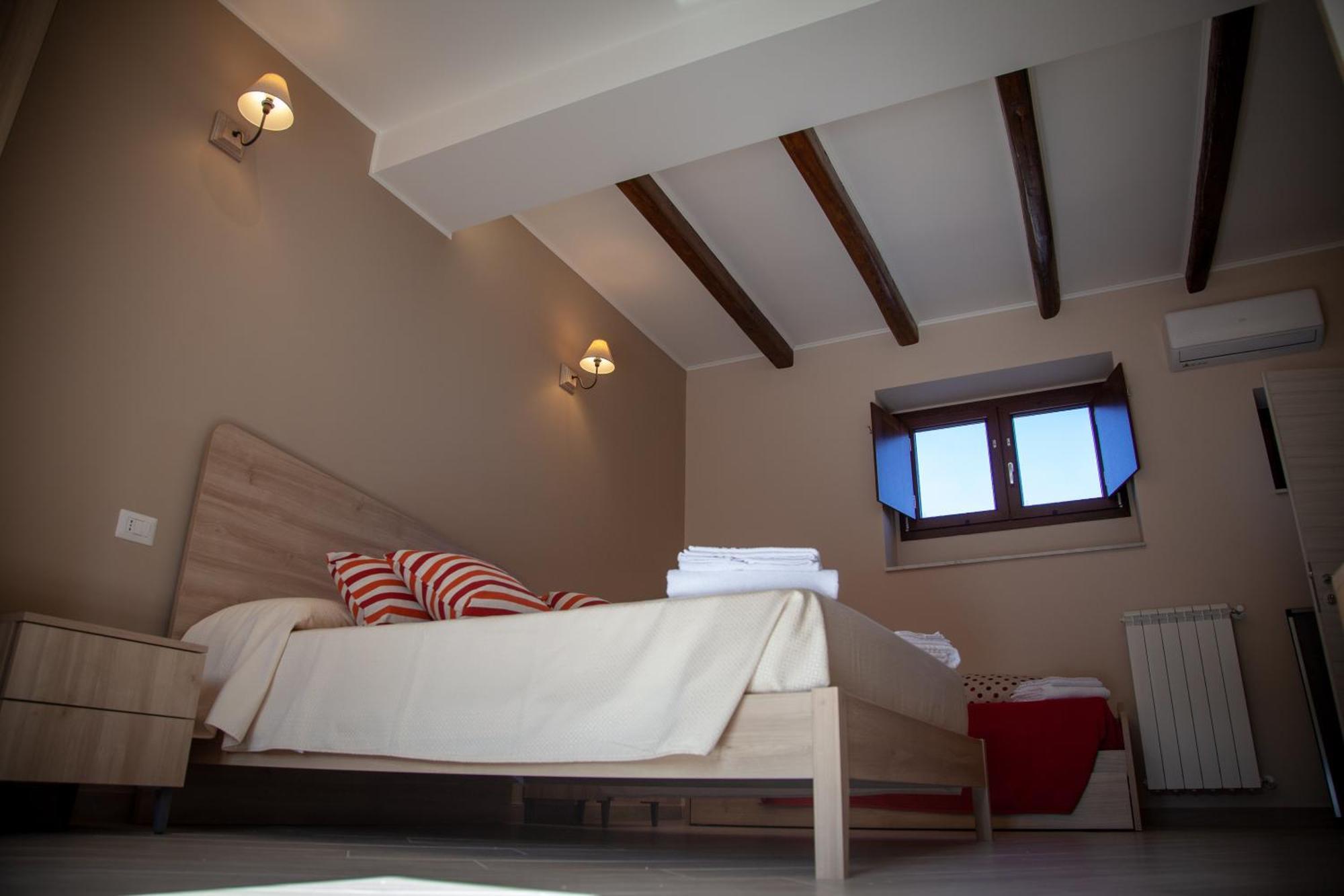 Al Centro Casa Vacanze Mistretta Quarto foto
